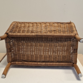 Lektuurmand - Tijdschriftenrek - Rotan