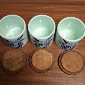 3 Keramiek Potjes met houten deksel ( niet vacuüm sluitend)