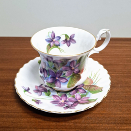 Royal Albert - Purple Violet - Kop en Schotel