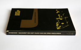 ZB1221/4 - Georges Simenon - Maigret en het huis van de drie weduwen