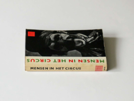 ZB0380/381/1 - Frans de Bruyn - Mensen in het circus