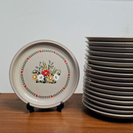 Vintage Winterling Bord Ø 19,5 cm - Ontbijtbord - Bloemen en Hartjes