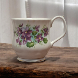 Royal Albert Flower of the Month series -  Beker – Violets - February