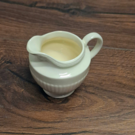 Wedgwoord Edme Roomkannetje ‘klein’