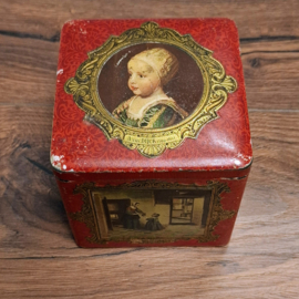 Vintage Rood Kubus Blik Vierkant – Portret