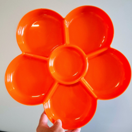 Retro Kunststof Bloem Serveerschaal Oranje – Ø 34 cm