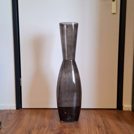 IKEA FYLLIG Vloervaas van rookgrijs glas