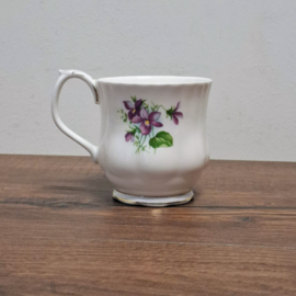 Royal Albert Flower of the Month series -  Beker – Violets - February