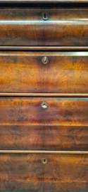 Antieke Biedermeier Commode van Mahoniehout