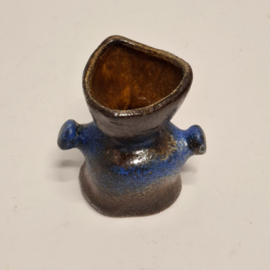 Vaasje Keramiek - Vest Keramiek / van Woerden 116