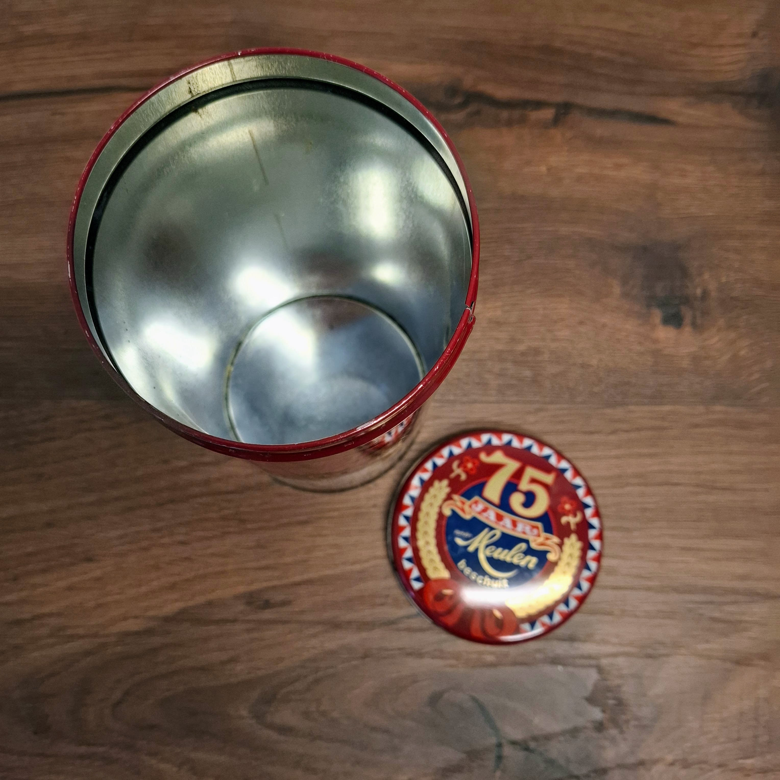 Jubileumblik 75 jaar van der Keulen Beschuit