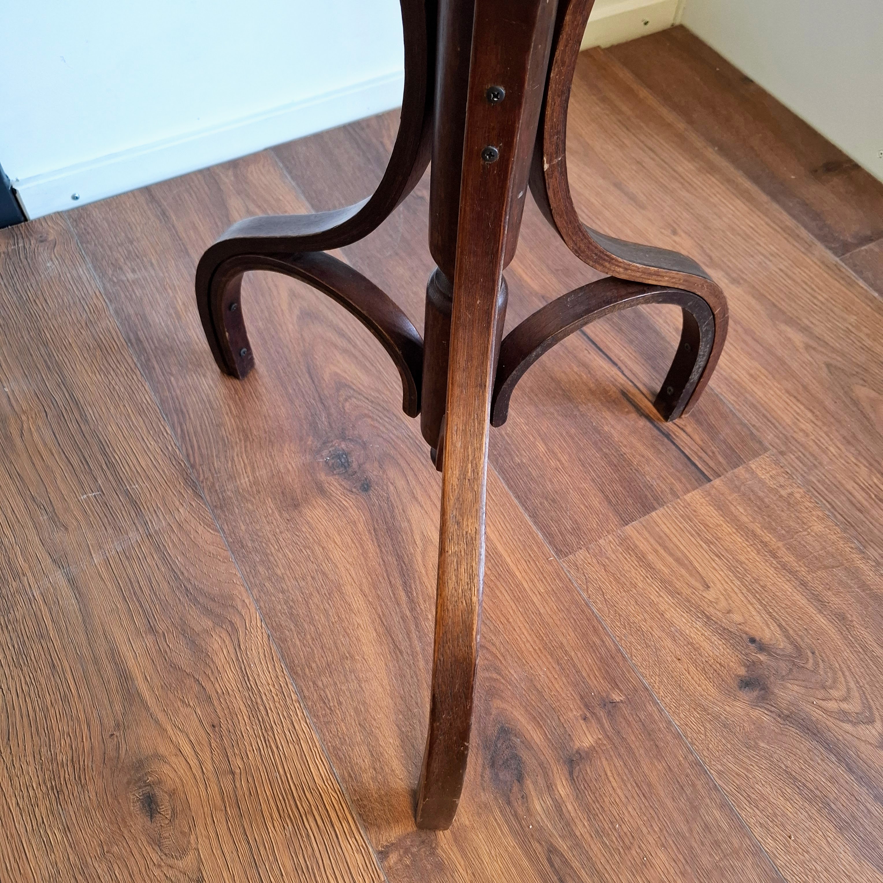 Staande Kapstok - Thonet