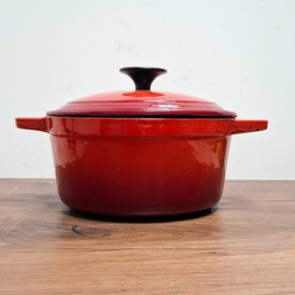 Rode, geëmailleerde gietijzeren Kookpot - Stoofpan / Braadpan