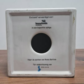 Keramische Kubus, naar de werken van Rieka Bettink