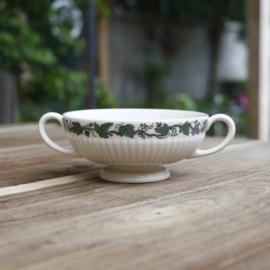 Wedgwood Stratford - Soepkom met Schotel