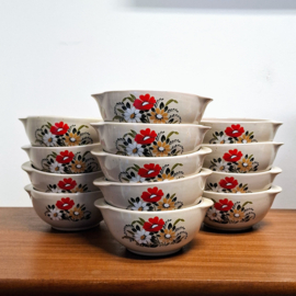 Vintage Winterling Kom / Schaaltje / Soepkom  Ø 12 cm - Bloemen en Hartjes