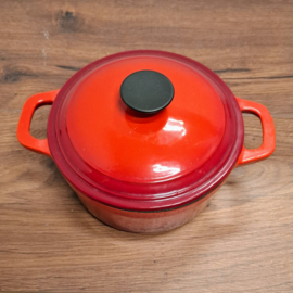 Rode, geëmailleerde gietijzeren Kookpot - Stoofpan / Braadpan