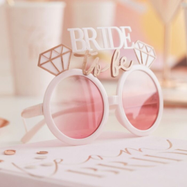 ACCESSOIRES VOOR BRUID EN TEAM BRIDE