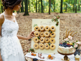 Donutwall Hout - VERHUUR