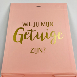 GIFTBOX MET NAAM EN VRAAG GETUIGE