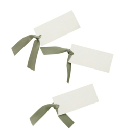 Naamkaartje - Wit kaartje met Sage Groen satijnen lint - Sage Wedding