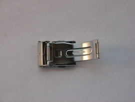 Stahlklappverschluss für ein Lederband.