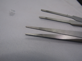 Set van 6 stompe pincetten