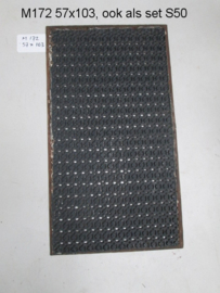 M172 , 57 x 103 cm