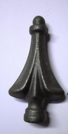 G3. 137x80 mm. Diameter 38 mm. Smeedijzer