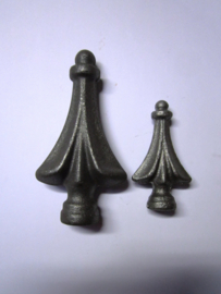 G1. 80x45 mm. Diameter 20 mm. Smeedijzer