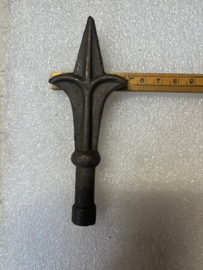 071 , 130x50 mm, diameter 14 mm. Smeedijzer