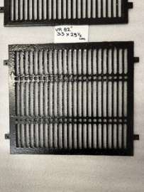 VR82,  33 x 29,5 cm