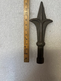 071 , 130x50 mm, diameter 14 mm. Smeedijzer