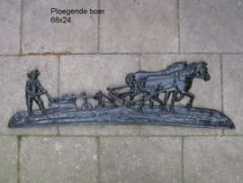 Ploegende boer , geschopeerd & zwart gepoedercoat. 72x24 cm