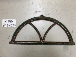R146 , 71,5 x 32,5 cm
