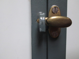 Gietijzeren raam model 866, 980x550 mm, draaibaar wybertje