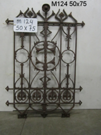 M124 , 50 x 75 cm