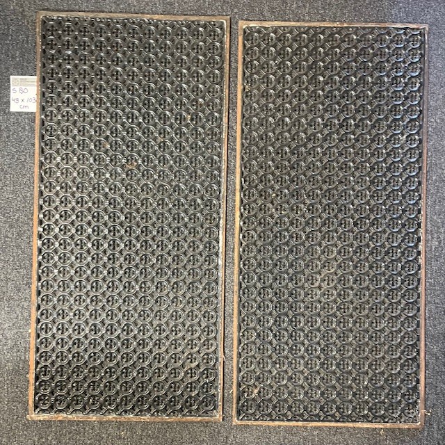 S80 - 49 x 103 cm