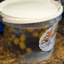 Olijven mix Naturel Pitloos | Misto Olive denocciolate in salamoia | Om zelf te kruiden | Emmer 5 kg - op bestelling leverbaar-