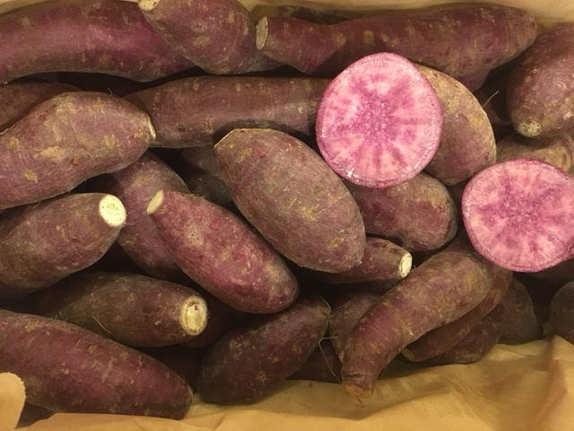 Bio Portugal Zoete Aardappel Paars Vruchtvlees Bataat Purple Portugal 6 Kilo Aardappelen Www Vers Bestellen Nl