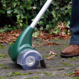 De voordelen van een elektrische onkruidborstel voor jouw tuin