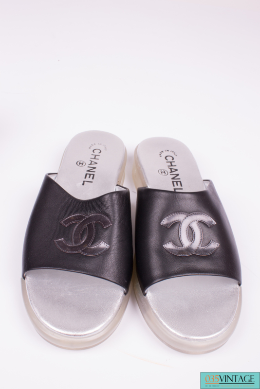 chanel rose slides