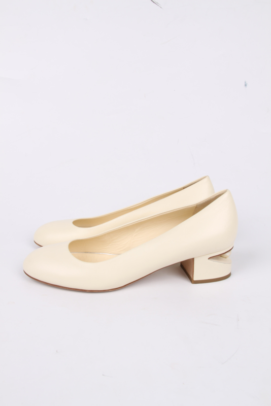 chanel pearl shoes