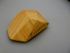 Natuurlijke Iyo Nagura steen -Tomonagura- ± 50-90 gr. (いよ ・名倉)