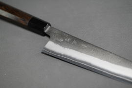 Konosuke Sanjo SKD Nashiji gyuto (chefsmes), 240 mm, Ebbenhout/zwart buffelhoorn, -saya-