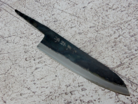 Kagemitsu Amefuri, Gyuto, 180 mm, Sanmai, Aogami #1, -non-stainless cladding - sharpened.