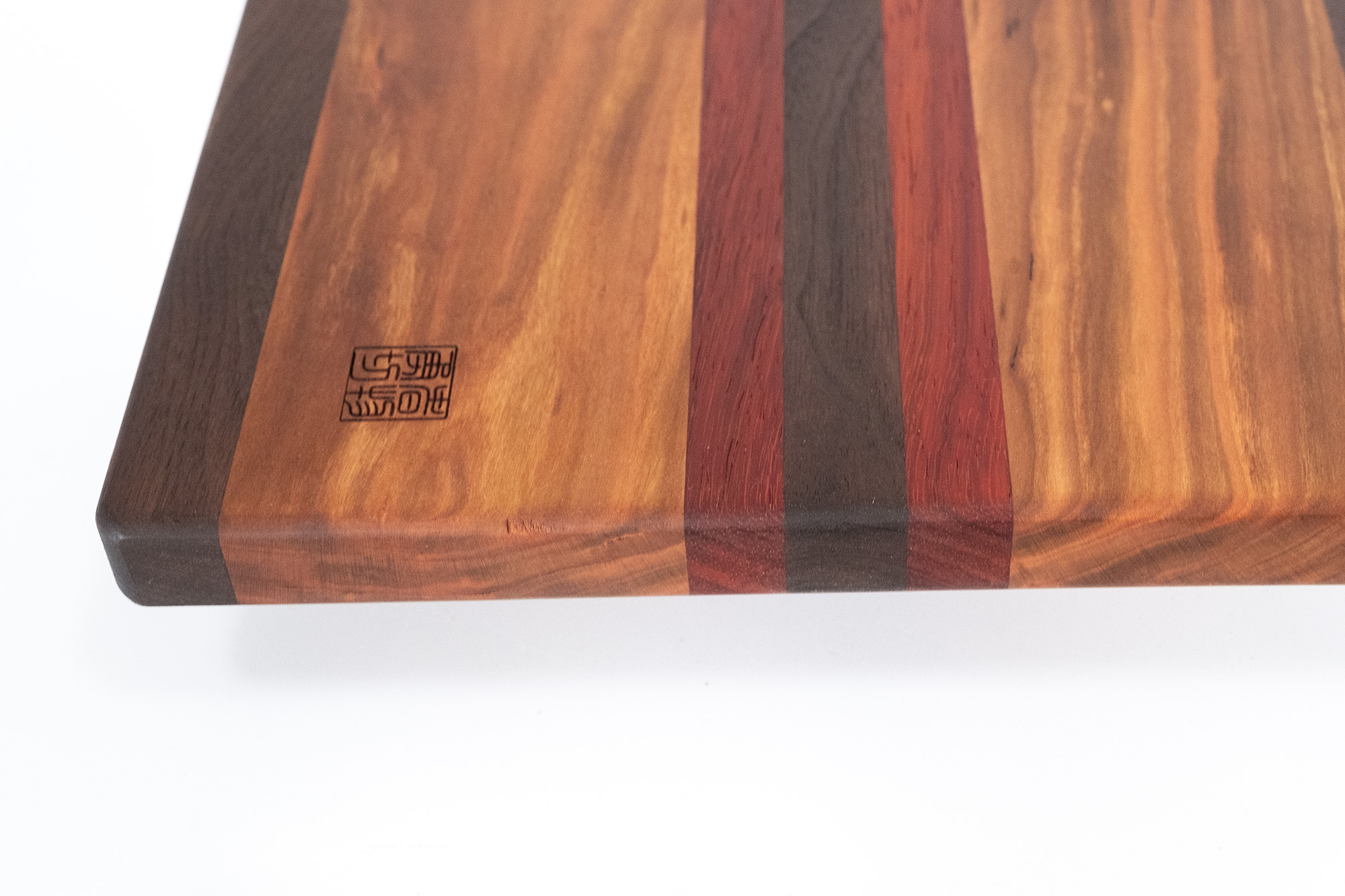 Unique cutting board (handmade), Walnut, cherry, redheart