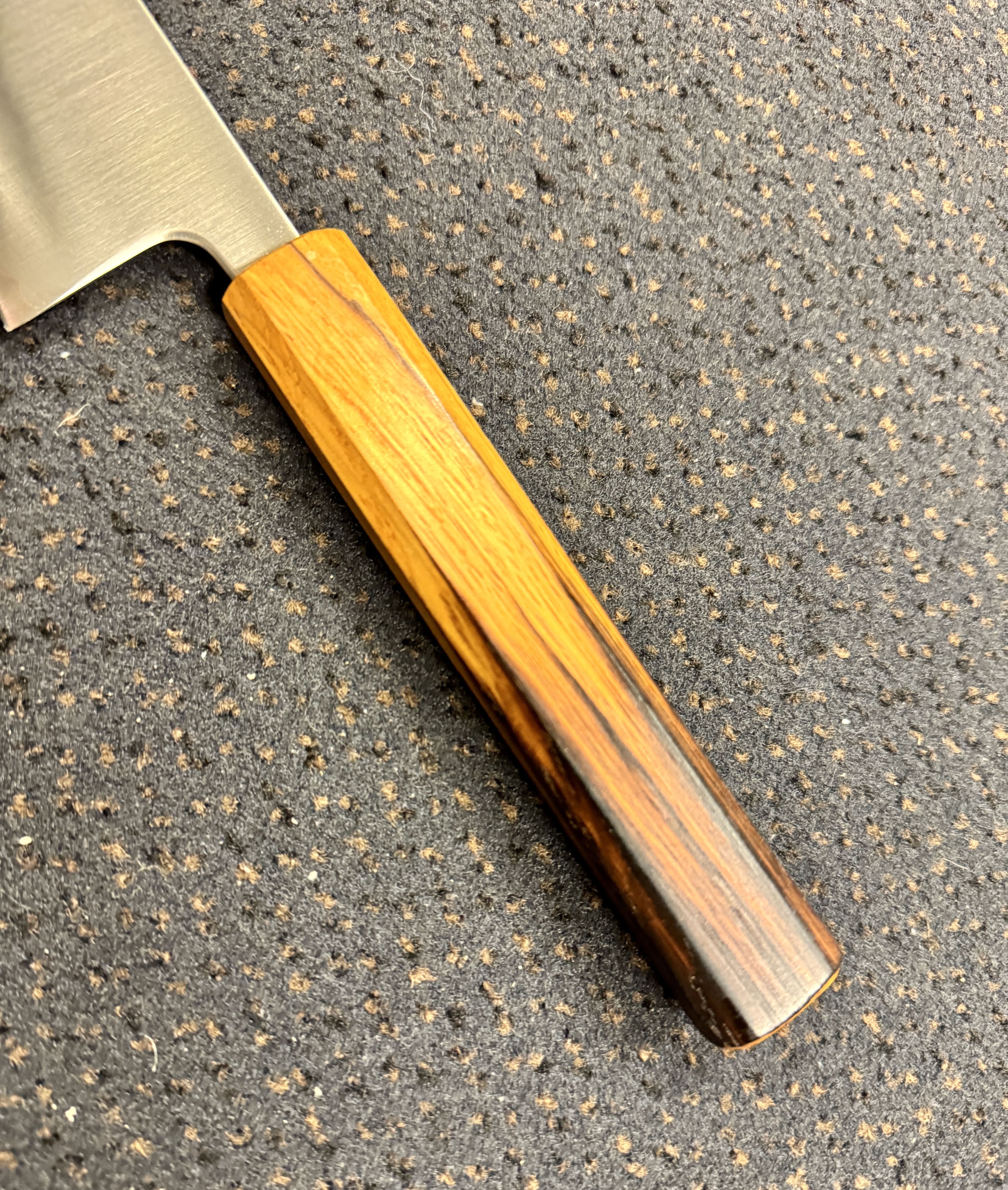 Fukushima 素晴らしい Subarashī, Aogami Super, Gyuto (Chef's knife) 240 mm,  Oak handle (Yakiurushi)