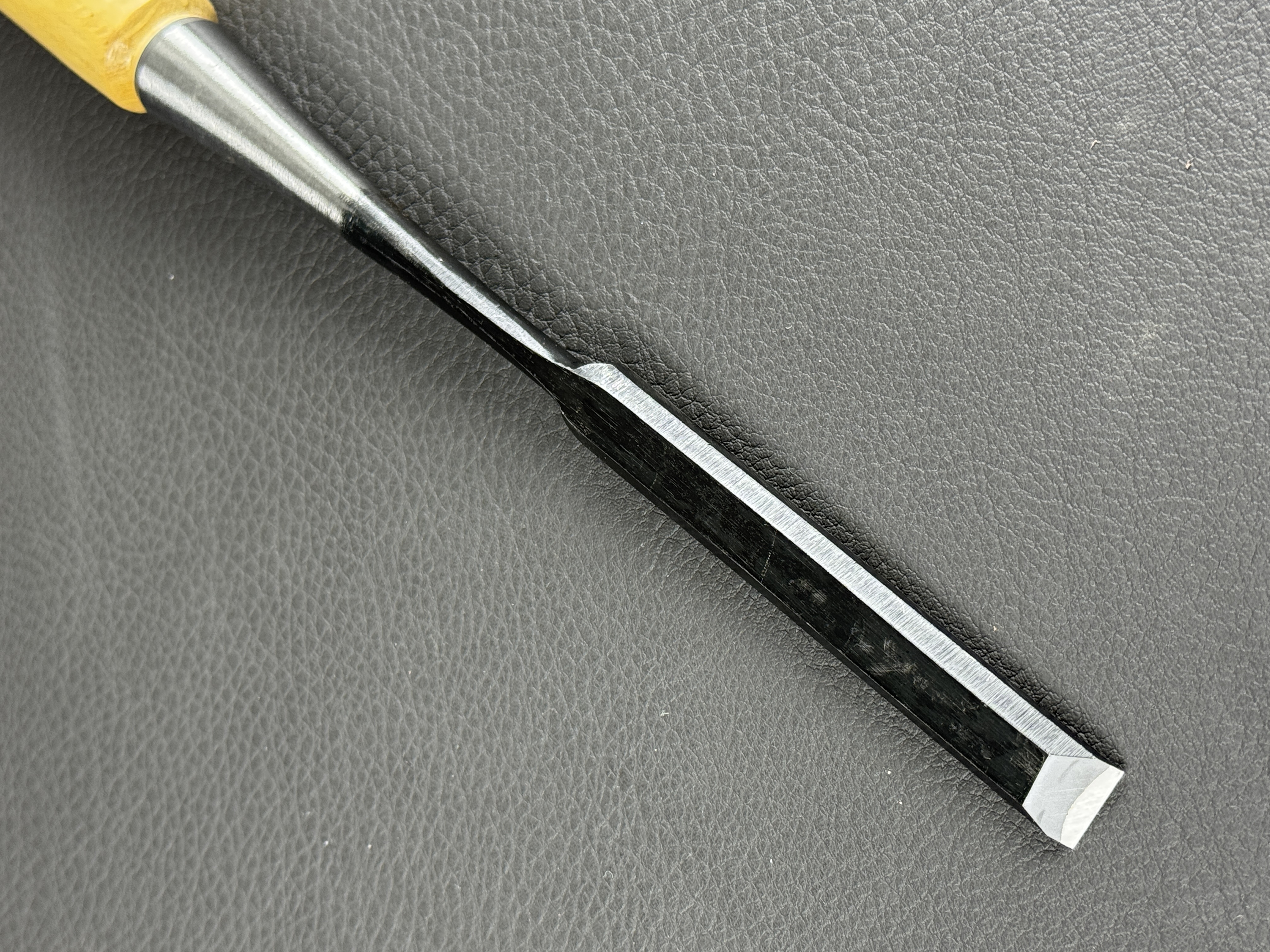 Fujikawa Oukyo Kinari Nomi Japanese layered steel chisel Shirogami (6 - 48 mm)