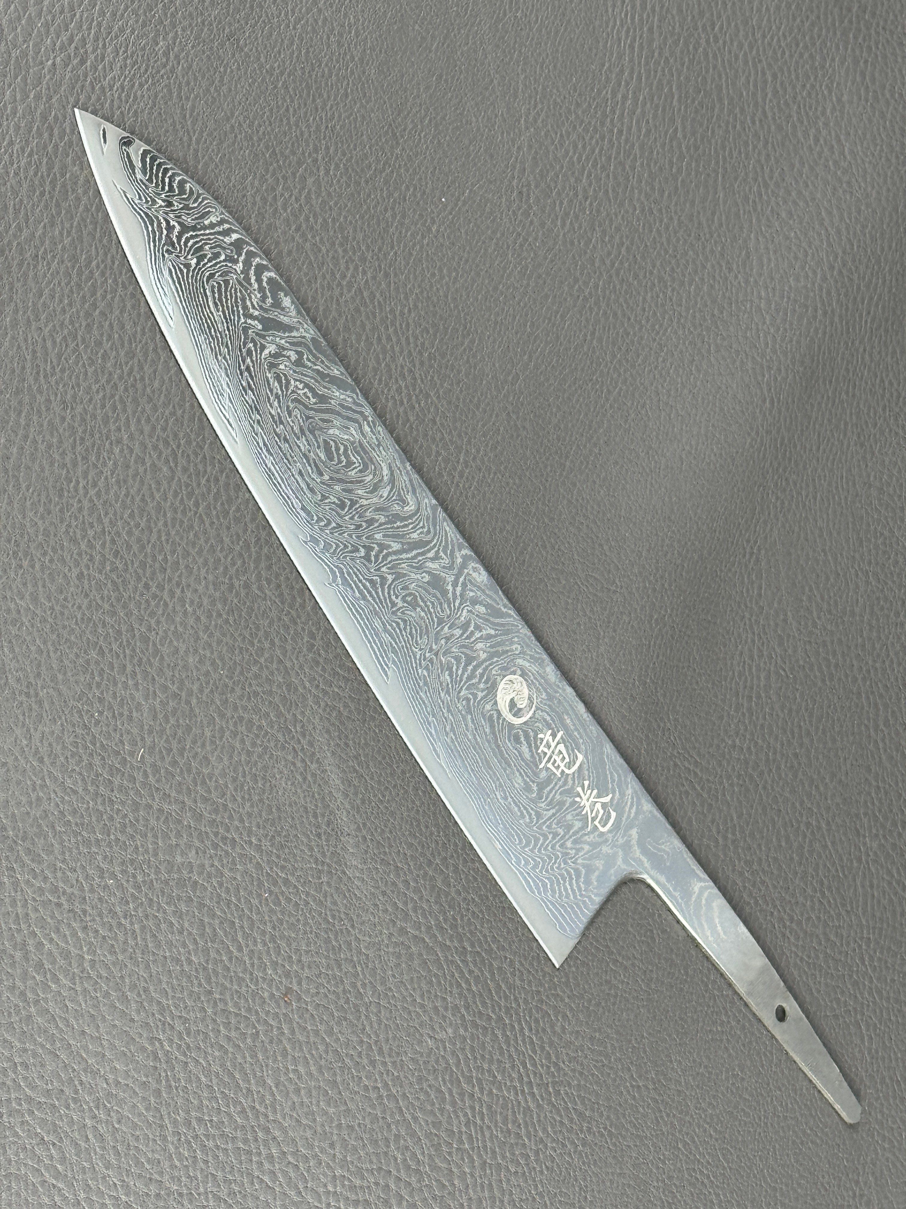 Kagemitsu 竜巻 Tatsumaki, Gyuto 210 mm (chef's knife), AUS10 damascus -blade only-